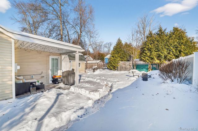 40 Orchard Road, Putnam Valley, NY 10579