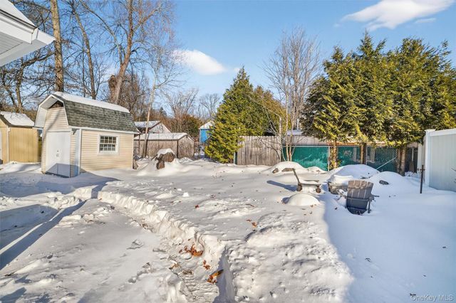 40 Orchard Road, Putnam Valley, NY 10579