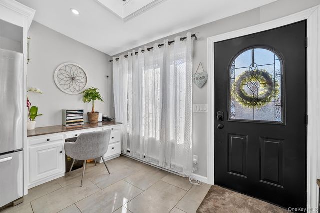 40 Orchard Road, Putnam Valley, NY 10579