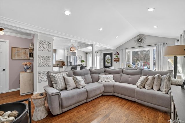 40 Orchard Road, Putnam Valley, NY 10579