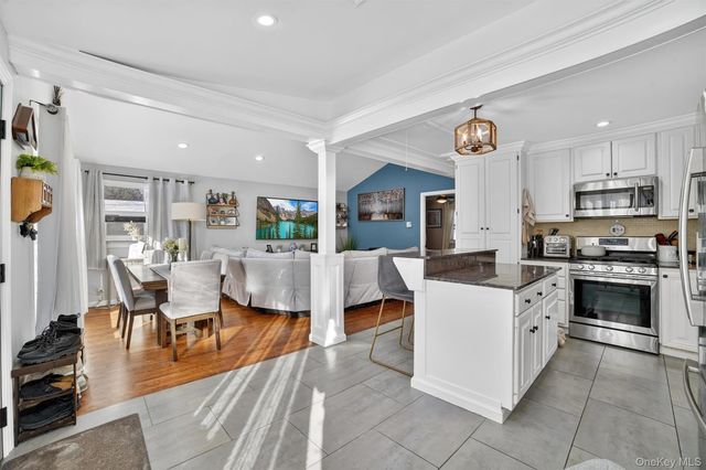 40 Orchard Road, Putnam Valley, NY 10579