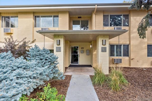 675 S Clinton Street 4B, Denver, CO 80247