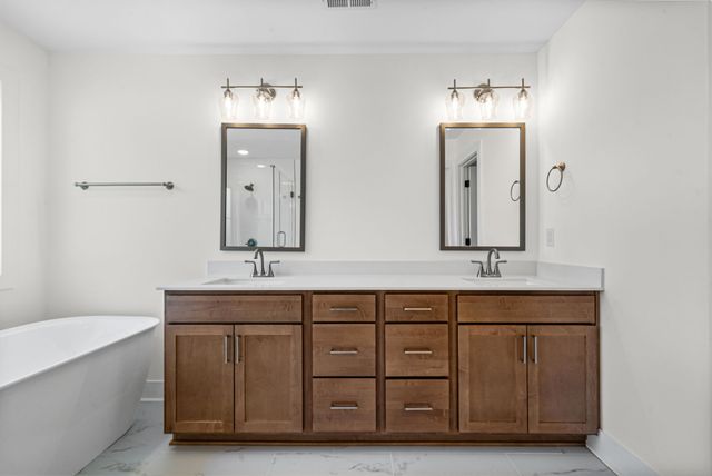 3012 Timberdale Dr, Clarksville, TN 37042