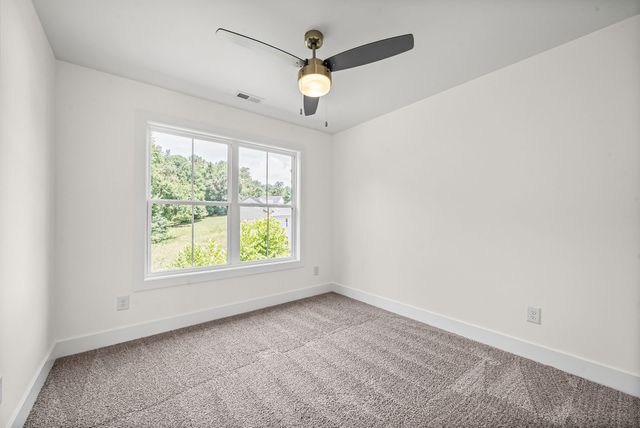 3012 Timberdale Dr, Clarksville, TN 37042