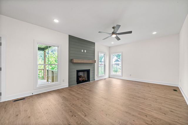 3012 Timberdale Dr, Clarksville, TN 37042