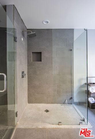 8032 Willow Glen Road, Los Angeles, CA 90046