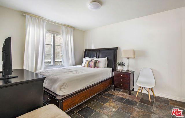 8032 Willow Glen Road, Los Angeles, CA 90046