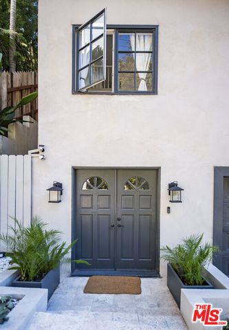 8032 Willow Glen Road, Los Angeles, CA 90046