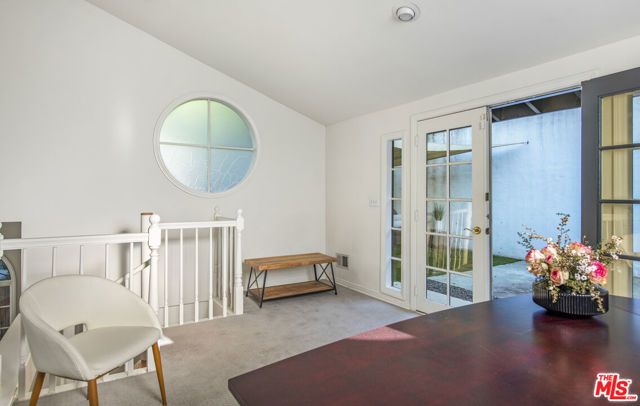 8032 Willow Glen Road, Los Angeles, CA 90046