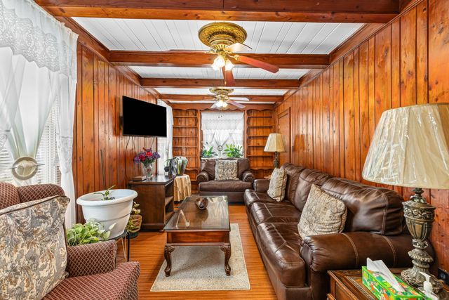 76 Dunnemann Avenue, Charleston, SC 29403