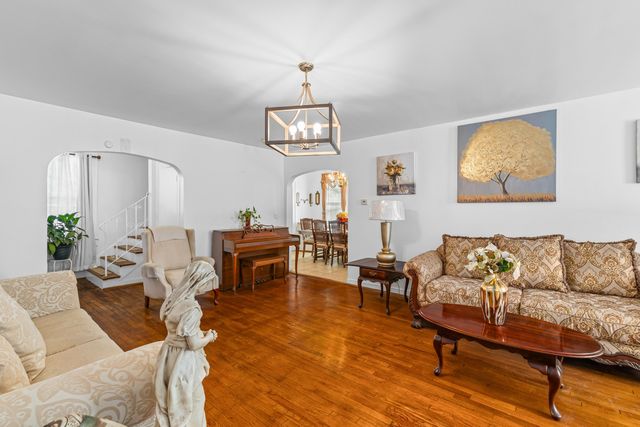 76 Dunnemann Avenue, Charleston, SC 29403