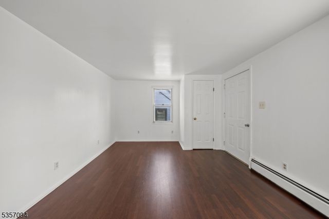 104 Bucknell Ave, Woodbridge Twp., NJ 07095