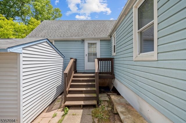 104 Bucknell Ave, Woodbridge Twp., NJ 07095