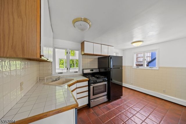 104 Bucknell Ave, Woodbridge Twp., NJ 07095