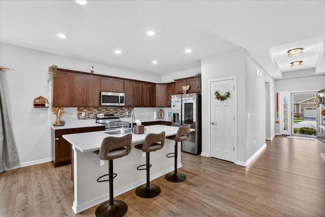 7906 W Park Circle WAY S, Franklin, WI 53132