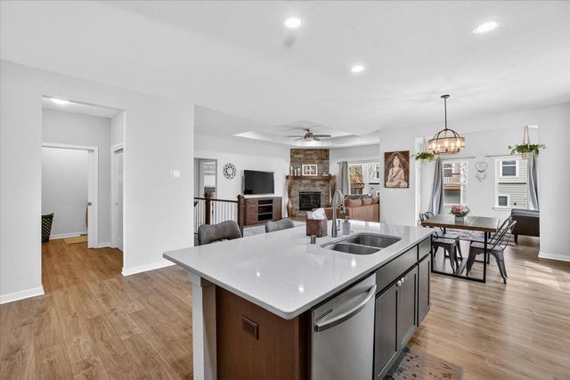 7906 W Park Circle WAY S, Franklin, WI 53132