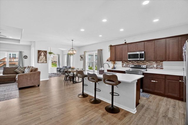 7906 W Park Circle WAY S, Franklin, WI 53132