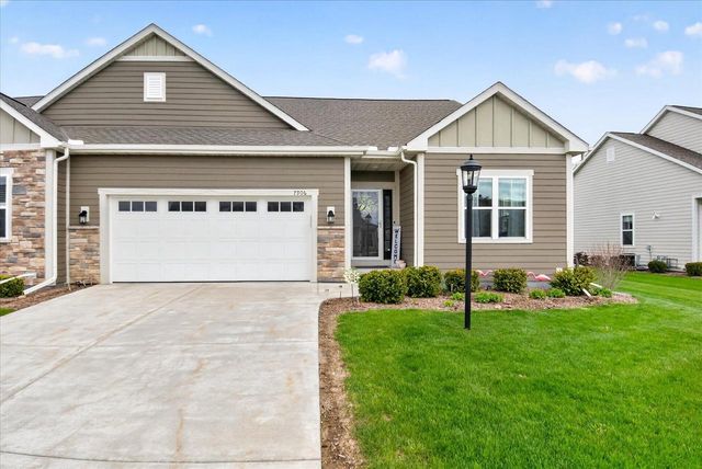 7906 W Park Circle WAY S, Franklin, WI 53132
