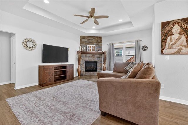 7906 W Park Circle WAY S, Franklin, WI 53132