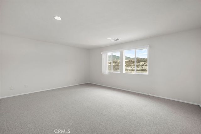 17920 Pokeroot, San Bernardino, CA 92407