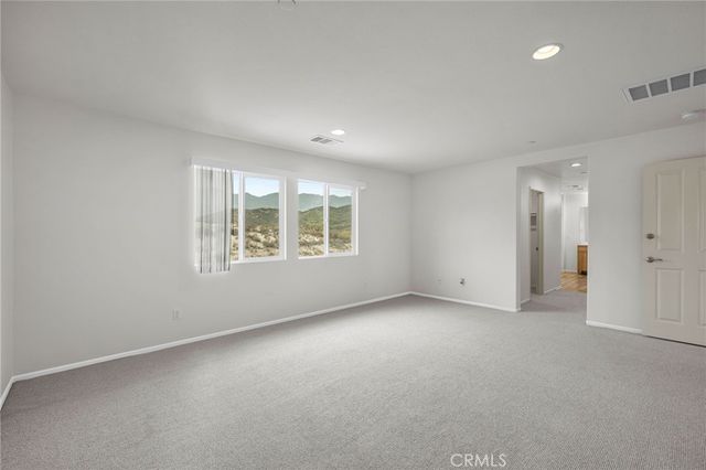 17920 Pokeroot, San Bernardino, CA 92407