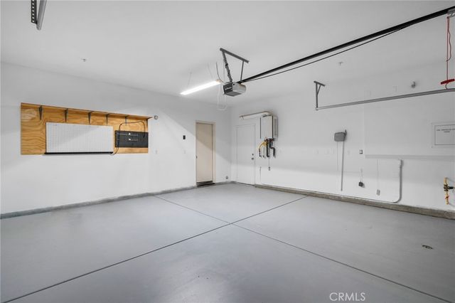 17920 Pokeroot, San Bernardino, CA 92407