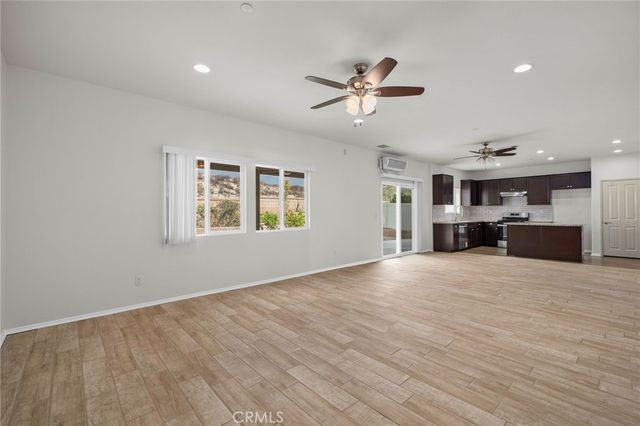 17920 Pokeroot, San Bernardino, CA 92407