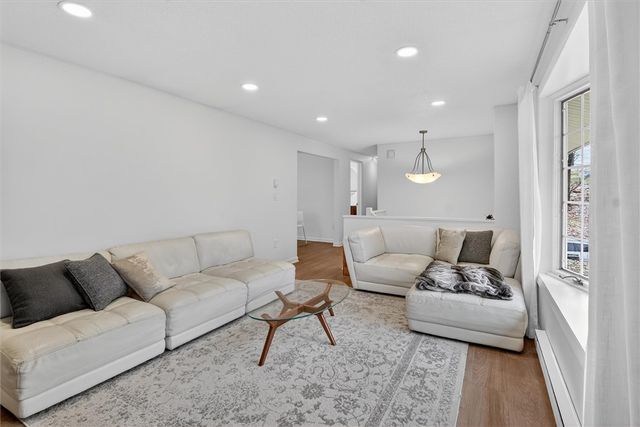 2589 Stone Chip Dr, Hampton, PA 15101