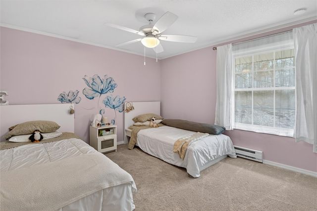 2589 Stone Chip Dr, Hampton, PA 15101