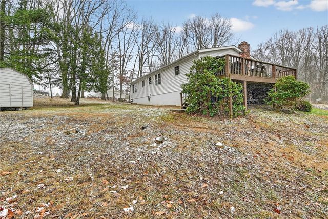 2589 Stone Chip Dr, Hampton, PA 15101