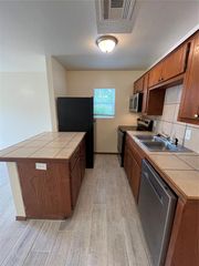 1901 E Lindsey 21A, Norman, OK 73071