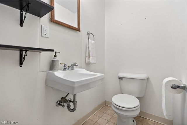 7926 Price Schaffer Road, Hubbard, OH 44425