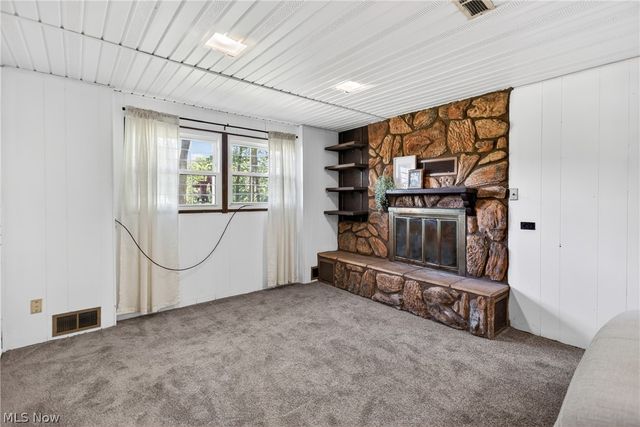 7926 Price Schaffer Road, Hubbard, OH 44425