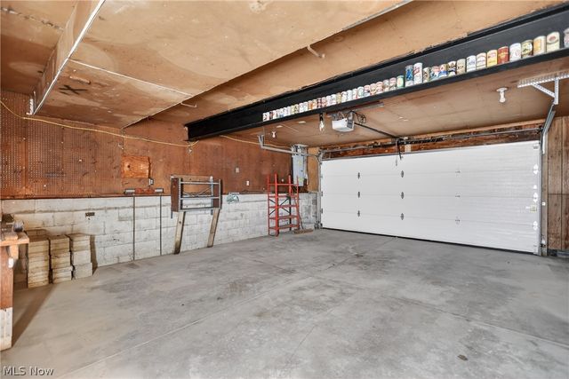 7926 Price Schaffer Road, Hubbard, OH 44425