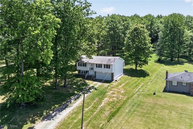 7926 Price Schaffer Road, Hubbard, OH 44425