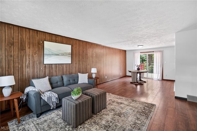 7926 Price Schaffer Road, Hubbard, OH 44425