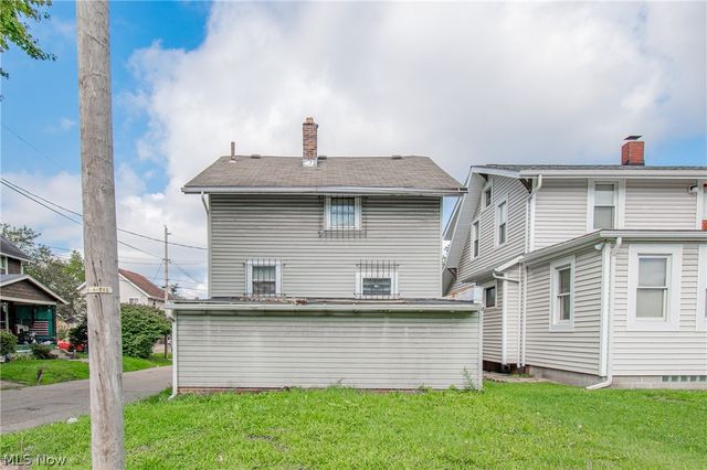 800 Halter Court NW, Canton, OH 44708