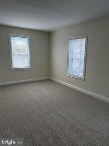 513 E WALNUT ST, Perkasie, PA 18944
