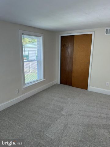 513 E WALNUT ST, Perkasie, PA 18944