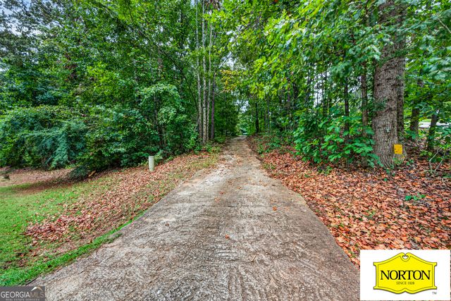 5368 Old Winder Highway, Braselton, GA 30517