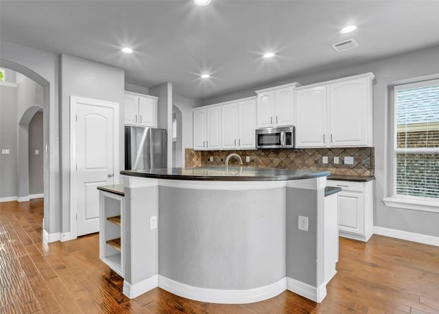 3413 Black Gold Drive, Mckinney, TX 75070