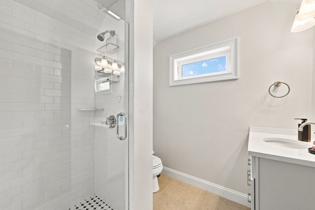 35 Thomas St 35, Medford, MA 02155