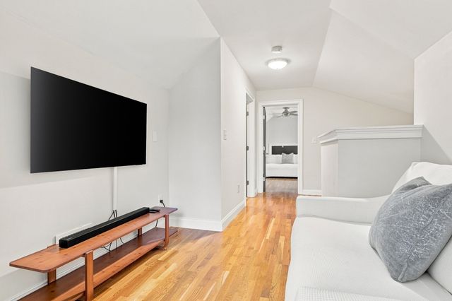 35 Thomas St 35, Medford, MA 02155
