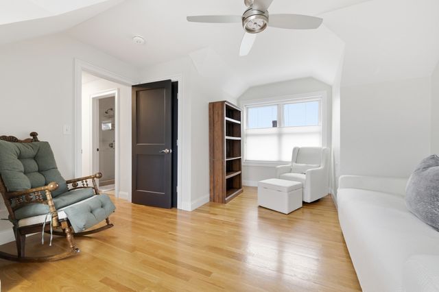 35 Thomas St 35, Medford, MA 02155