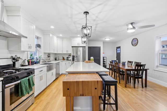 35 Thomas St 35, Medford, MA 02155
