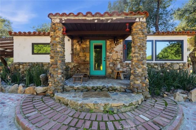 40730 Calle Bandido, Murrieta, CA 92562