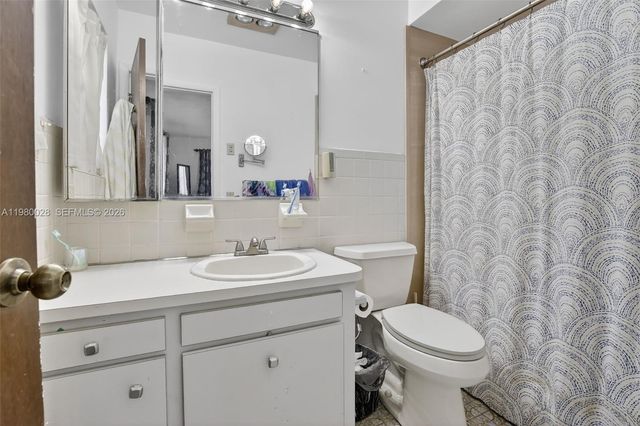 11501 NW 15th St, Pembroke Pines, FL 33026