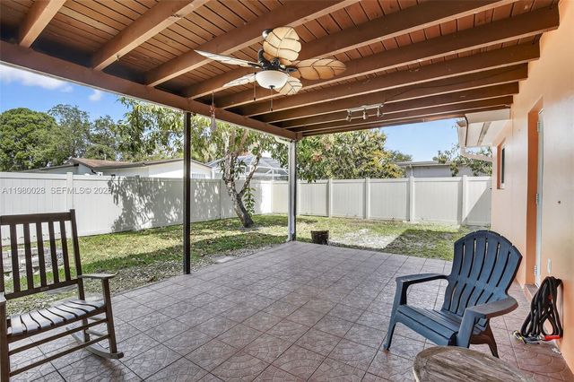 11501 NW 15th St, Pembroke Pines, FL 33026