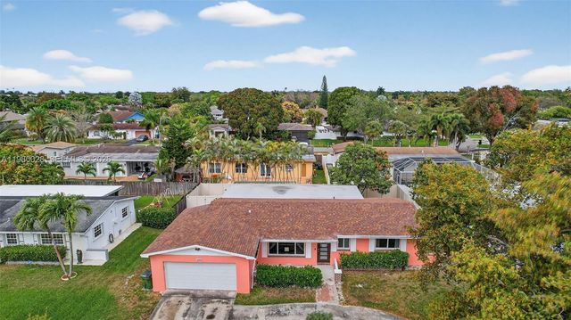 11501 NW 15th St, Pembroke Pines, FL 33026