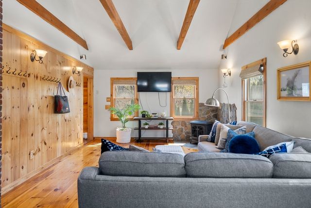 1 Fisher Rd, Hingham, MA 02043
